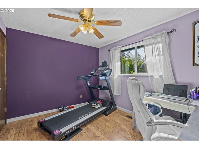 17125 Se Stephens St, Portland, OR 97233