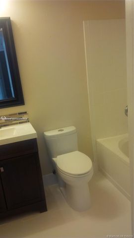 17125 N Bay Road 3113, Sunny Isles Beach, FL 33160