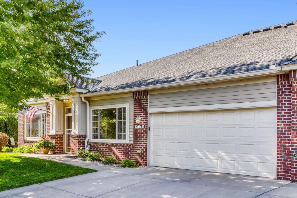 12016 Vermillion Street NE B, Blaine, MN 55449 — photo 3