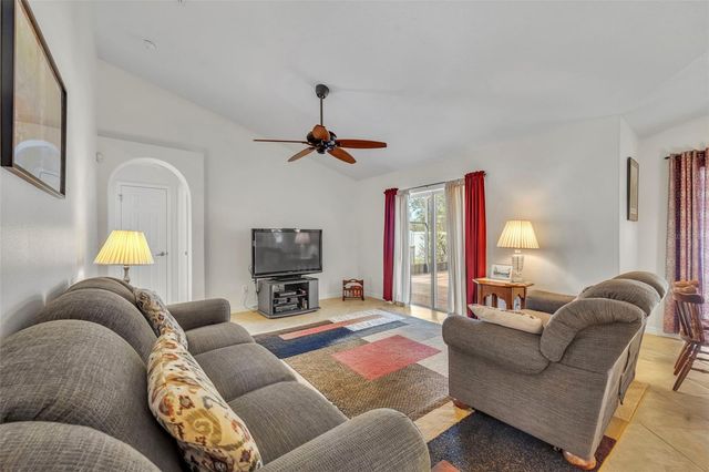 887 SENECA TRAIL, St Cloud, FL 34772