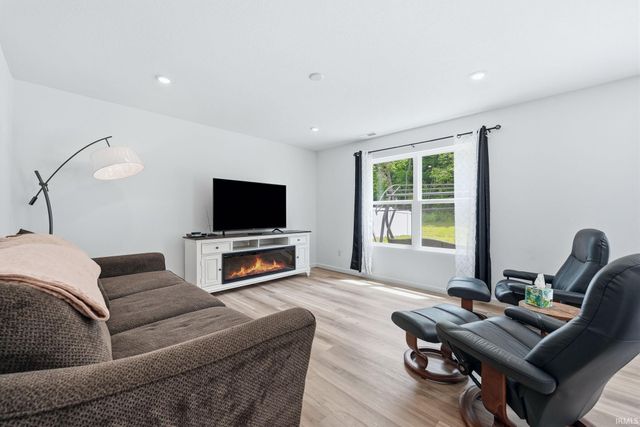 4409 Bradley Drive, Fort Wayne, IN 46818