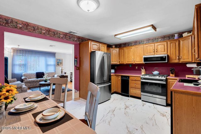 300 Beachwood Way, Cliffwood Beach, NJ 07735