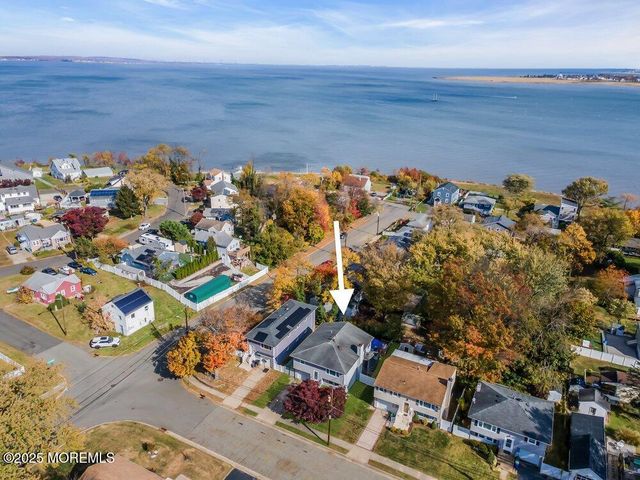 300 Beachwood Way, Cliffwood Beach, NJ 07735