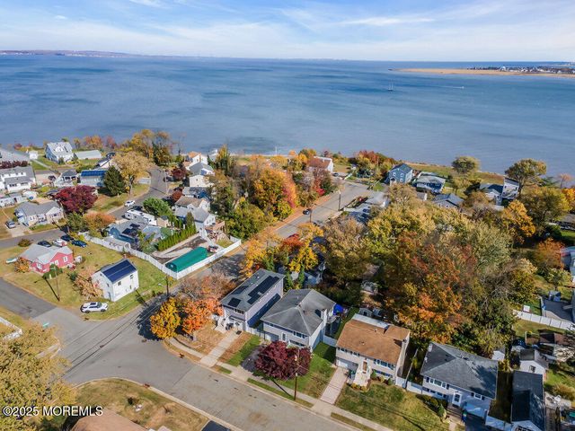 300 Beachwood Way, Cliffwood Beach, NJ 07735