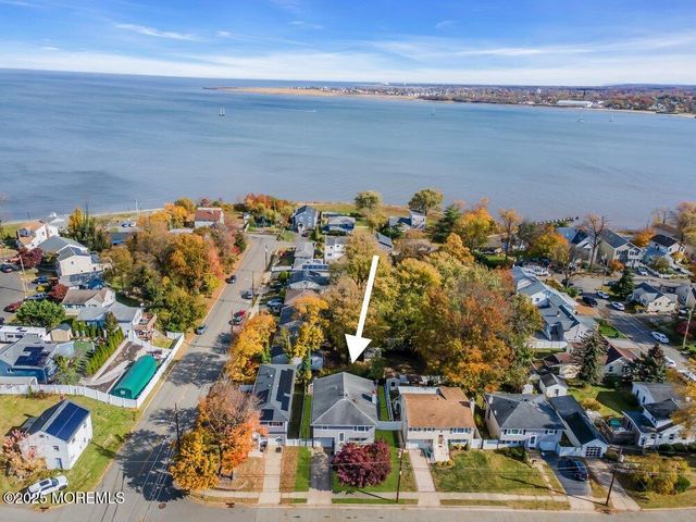 300 Beachwood Way, Cliffwood Beach, NJ 07735