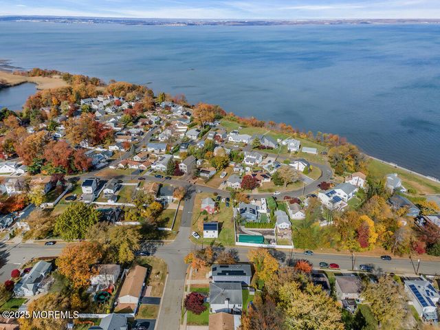 300 Beachwood Way, Cliffwood Beach, NJ 07735