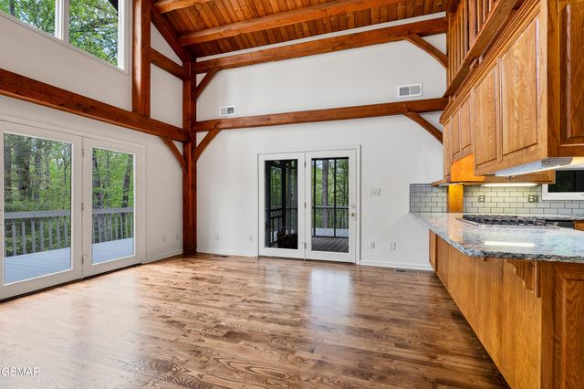 2210 Turkey Roost Road, Walland, TN 37886