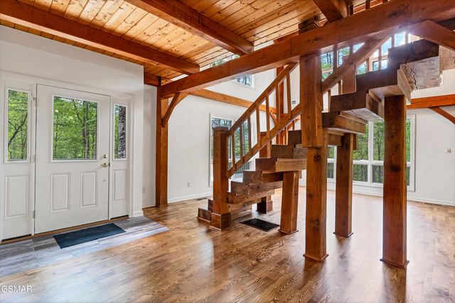 2210 Turkey Roost Road, Walland, TN 37886