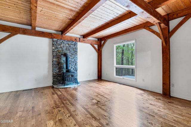 2210 Turkey Roost Road, Walland, TN 37886