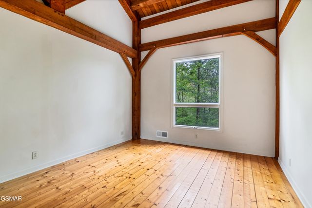 2210 Turkey Roost Road, Walland, TN 37886