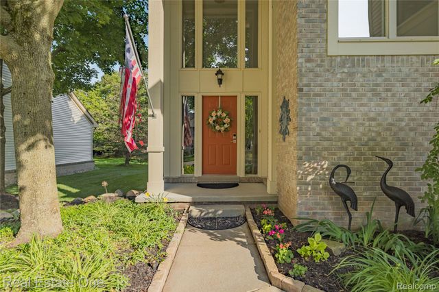 7105 Winding Brook Court, West Bloomfield Charter Township, MI 48322
