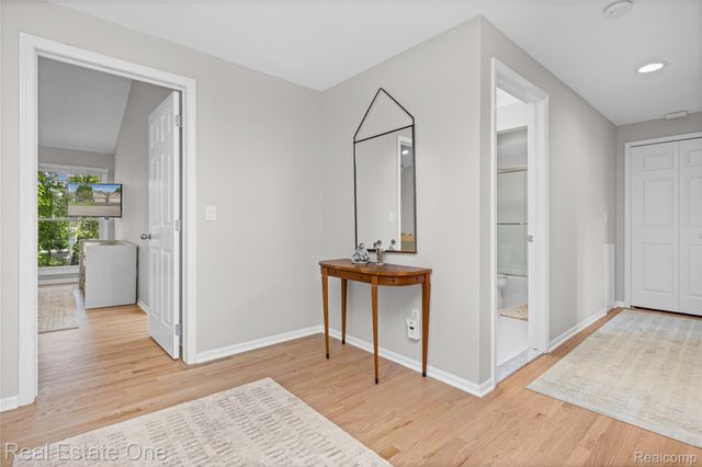 7105 Winding Brook Court, West Bloomfield Charter Township, MI 48322