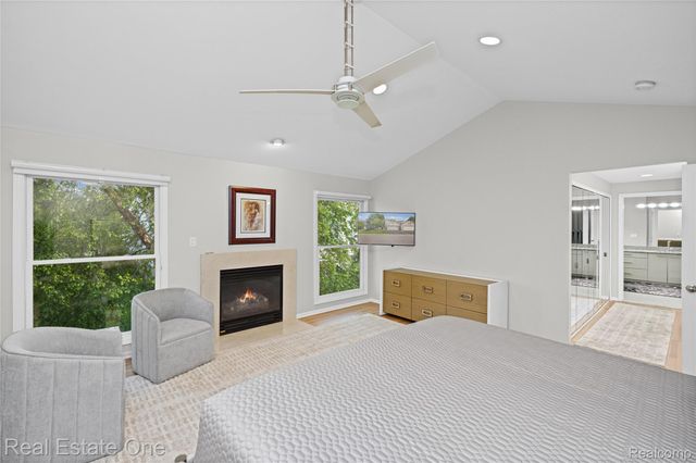 7105 Winding Brook Court, West Bloomfield Charter Township, MI 48322