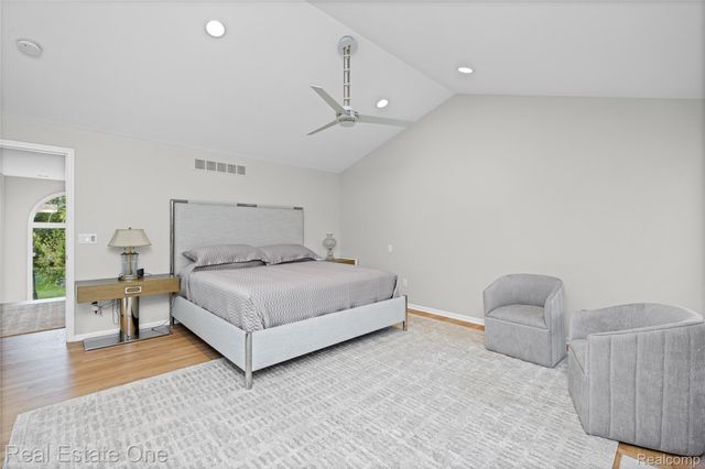 7105 Winding Brook Court, West Bloomfield Charter Township, MI 48322