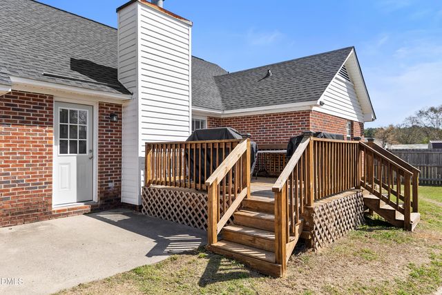 117 Robin Place, Fayetteville, NC 28306