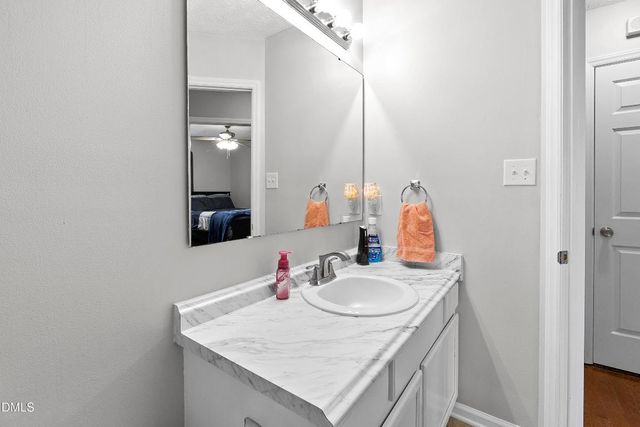 117 Robin Place, Fayetteville, NC 28306