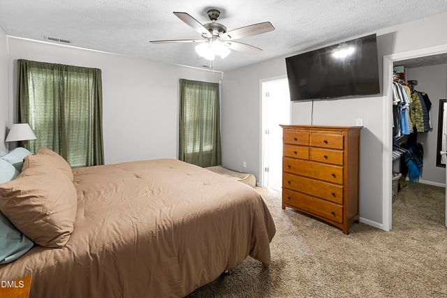 117 Robin Place, Fayetteville, NC 28306