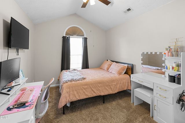 117 Robin Place, Fayetteville, NC 28306