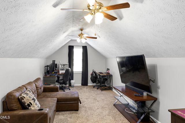 117 Robin Place, Fayetteville, NC 28306