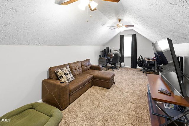 117 Robin Place, Fayetteville, NC 28306