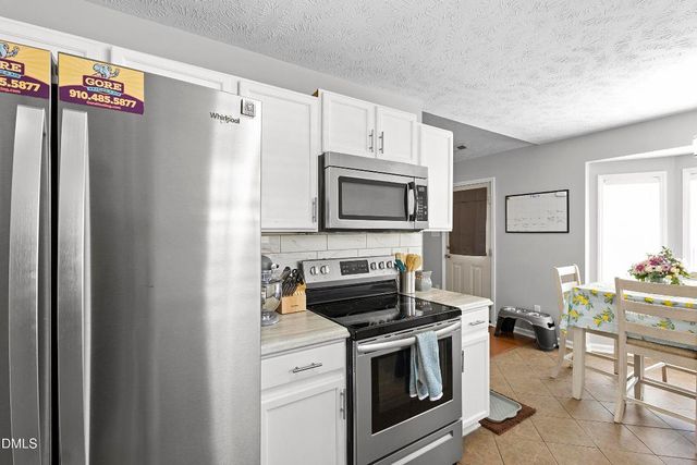 117 Robin Place, Fayetteville, NC 28306