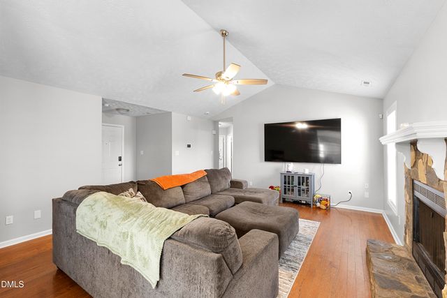 117 Robin Place, Fayetteville, NC 28306