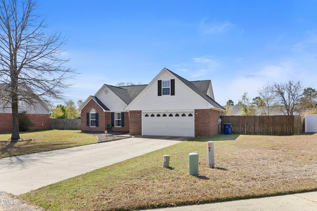 117 Robin Place, Fayetteville, NC 28306