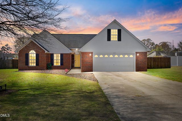 117 Robin Place, Fayetteville, NC 28306