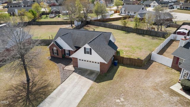 117 Robin Place, Fayetteville, NC 28306