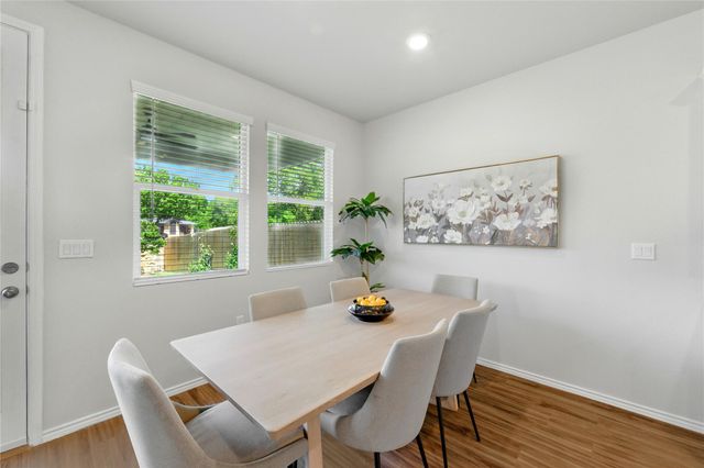 10207 Buster DR, Austin, TX 78748