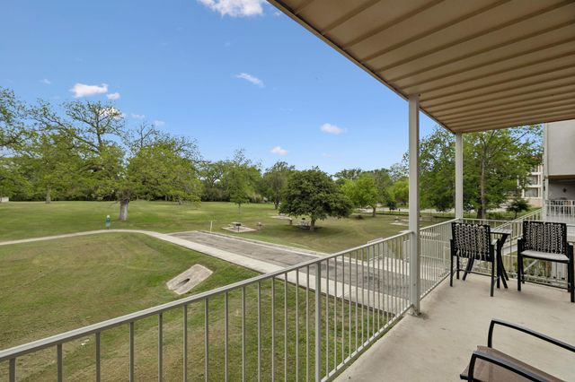 730 Mather ST E F-102, New Braunfels, TX 78130
