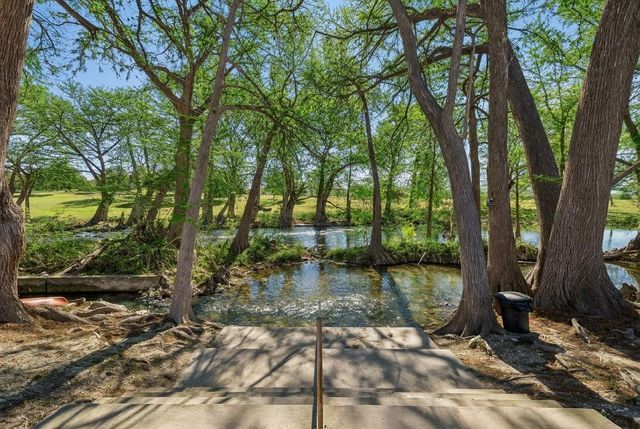 730 Mather ST E F-102, New Braunfels, TX 78130