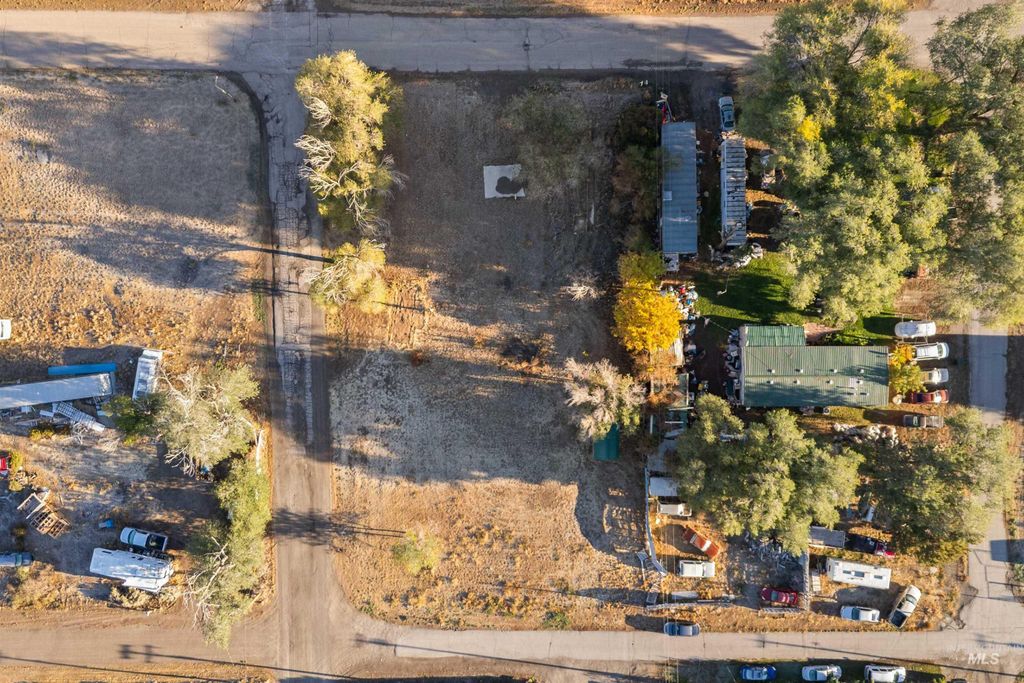 305 Hawley Street, Minidoka, ID 83343 photo 4