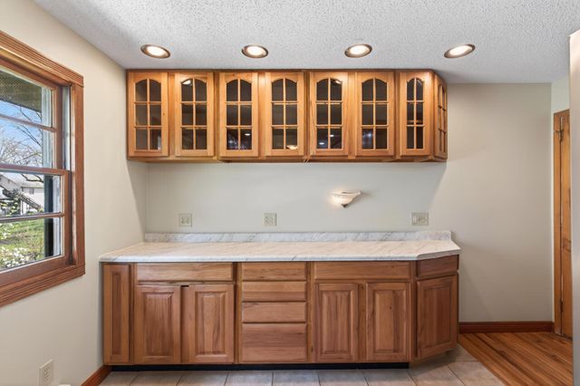 908 Greenvale Avenue W, Northfield, MN 55057