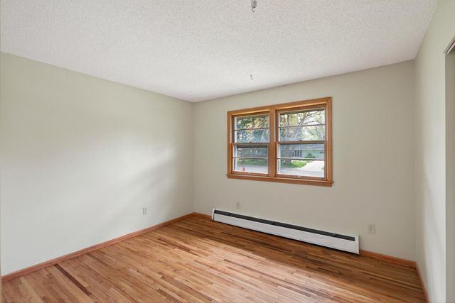 908 Greenvale Avenue W, Northfield, MN 55057