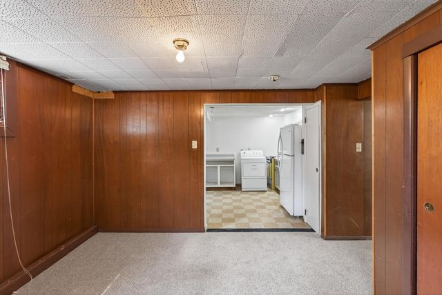 908 Greenvale Avenue W, Northfield, MN 55057