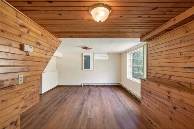 908 Greenvale Avenue W, Northfield, MN 55057