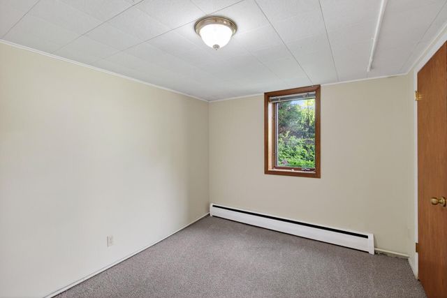908 Greenvale Avenue W, Northfield, MN 55057