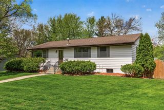 908 Greenvale Avenue W, Northfield, MN 55057