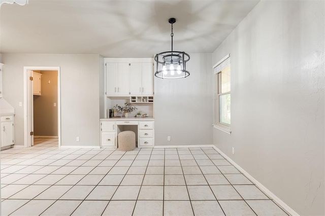 320 Elwood Drive, Edmond, OK 73013