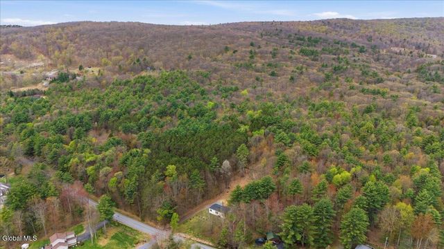 33 Barney Road, Greenfield, NY 12833