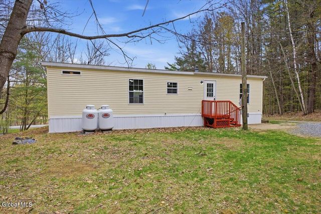 33 Barney Road, Greenfield, NY 12833