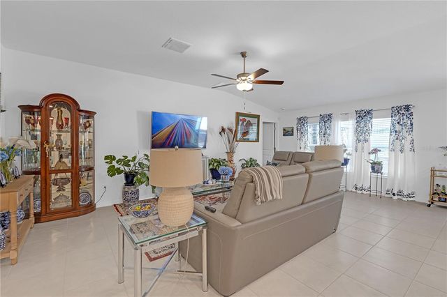 36568 GARDEN WALL WAY, Zephyrhills, FL 33541