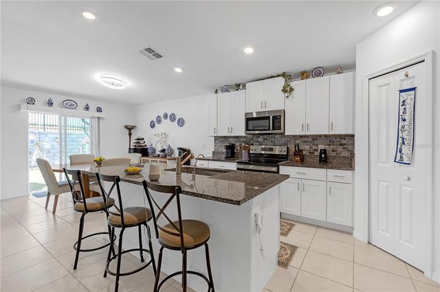 36568 GARDEN WALL WAY, Zephyrhills, FL 33541