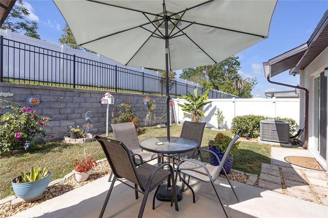 36568 GARDEN WALL WAY, Zephyrhills, FL 33541