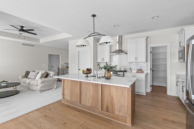 1400 NW Linda Lane, Waukee, IA 50263