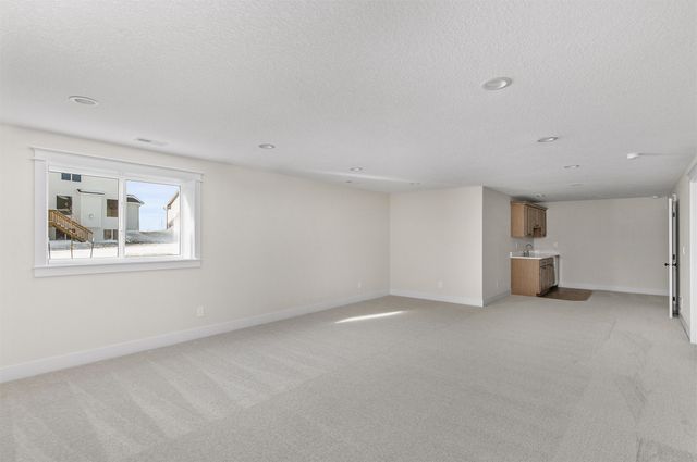 1400 NW Linda Lane, Waukee, IA 50263