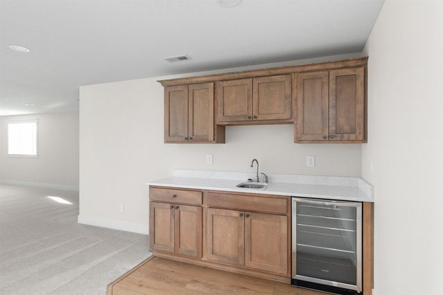 1400 NW Linda Lane, Waukee, IA 50263