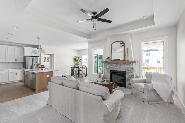 1400 NW Linda Lane, Waukee, IA 50263