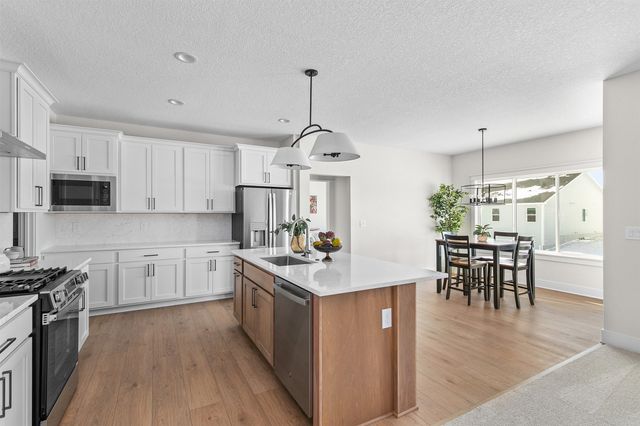 1400 NW Linda Lane, Waukee, IA 50263